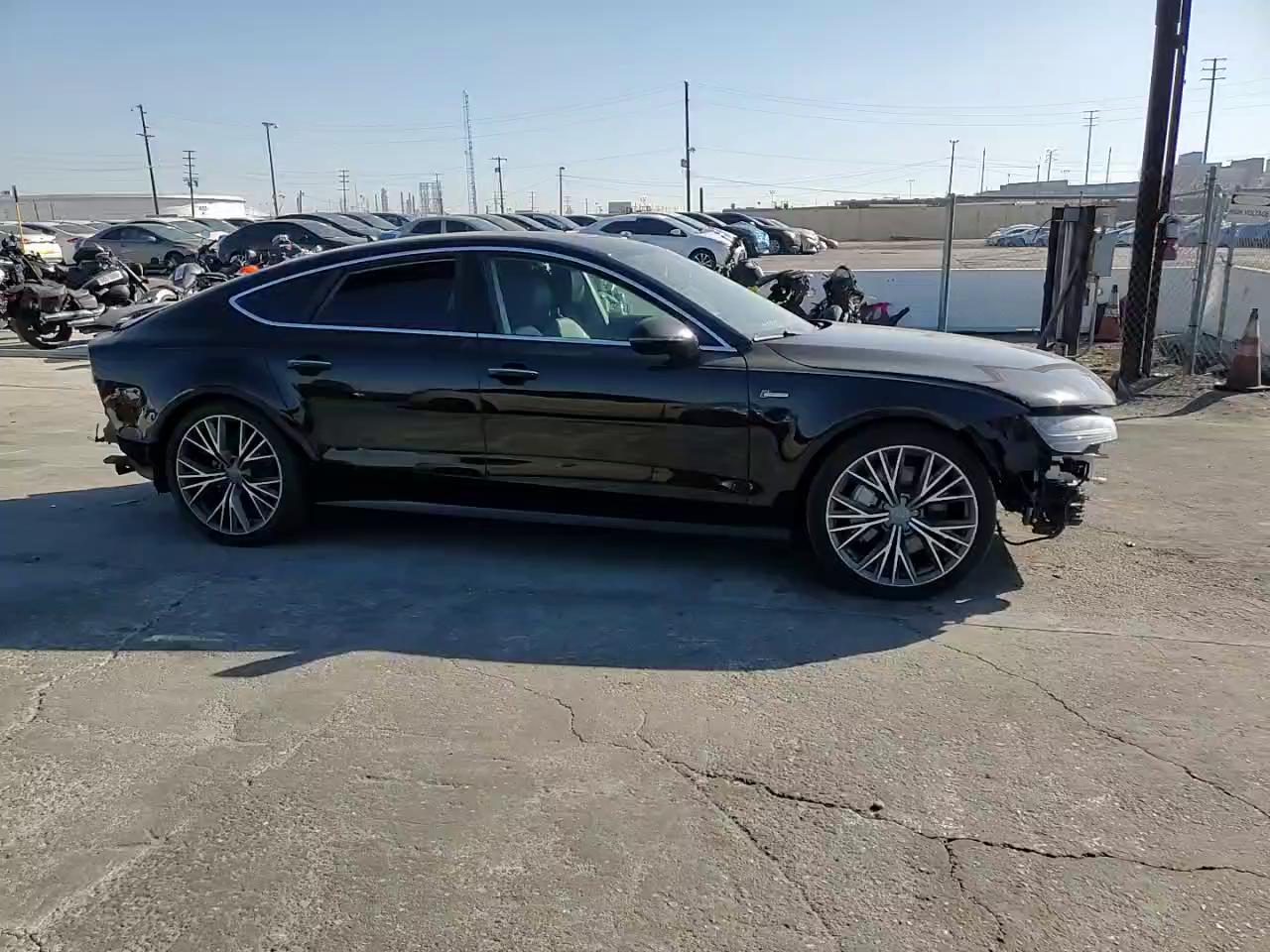 Фото: WAU2GAFC5GN002770