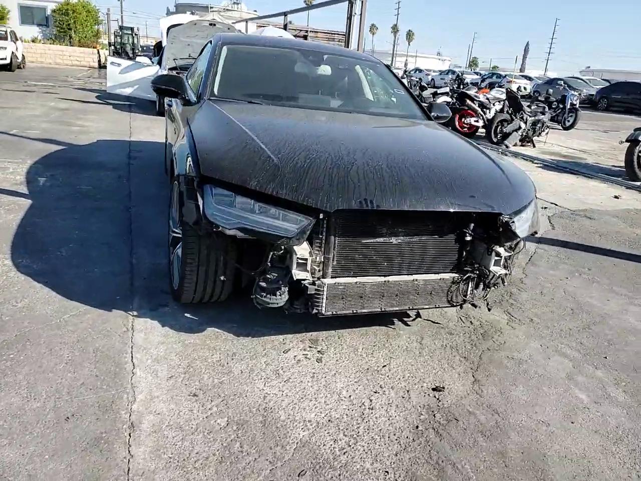 Фото: WAU2GAFC5GN002770