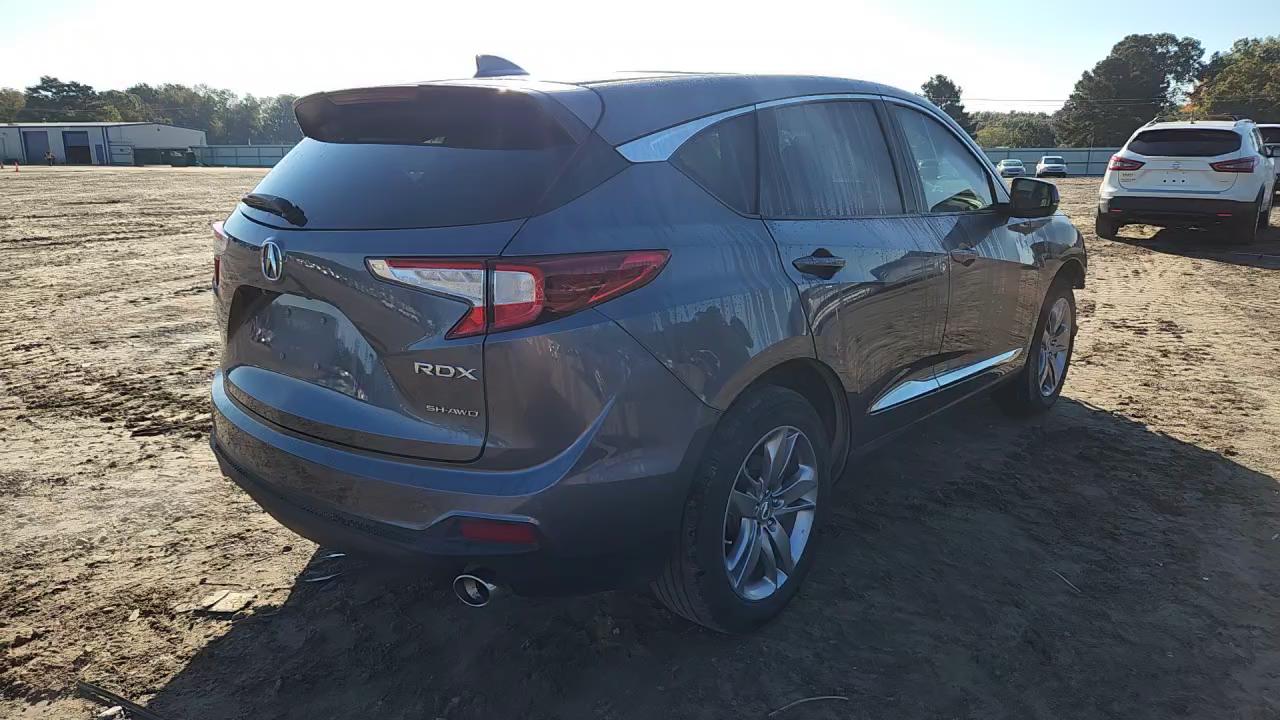 Фото: 5J8TC2H79ML044523