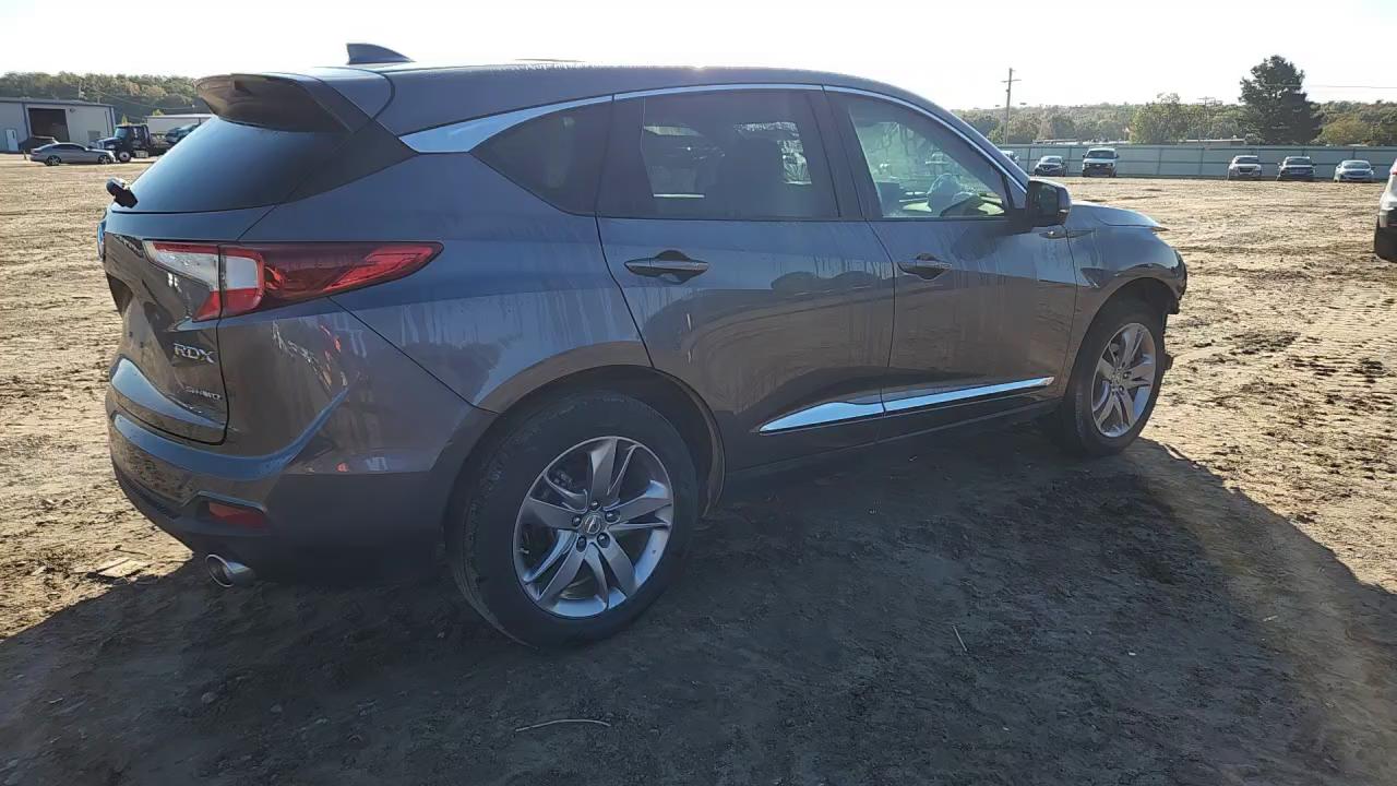 Фото: 5J8TC2H79ML044523