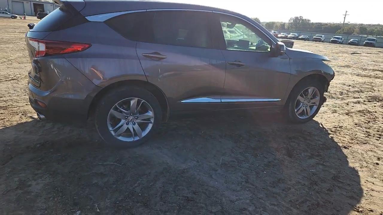 Фото: 5J8TC2H79ML044523