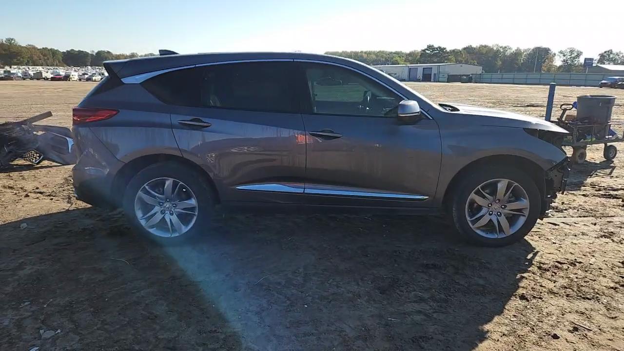 Фото: 5J8TC2H79ML044523