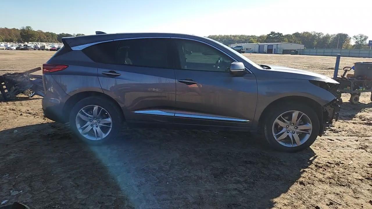 Фото: 5J8TC2H79ML044523