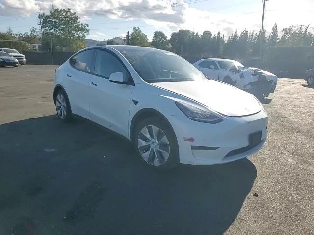 2020 Tesla Model Y VIN: 5YJYGDEE8LF035241 Lot: 85201715
