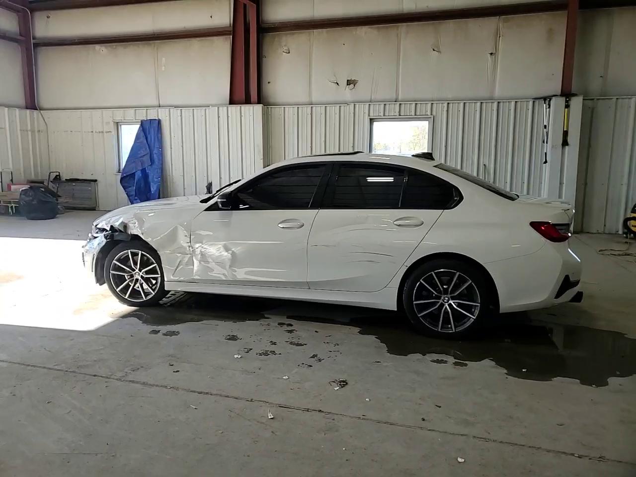 Фото: 3MW5R7J56K8B02956