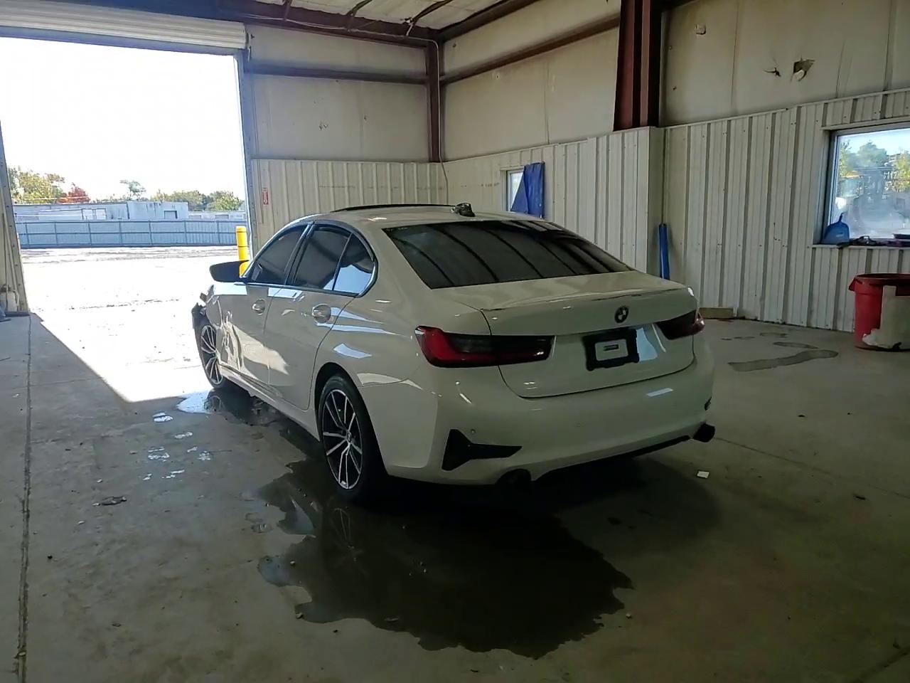 Фото: 3MW5R7J56K8B02956