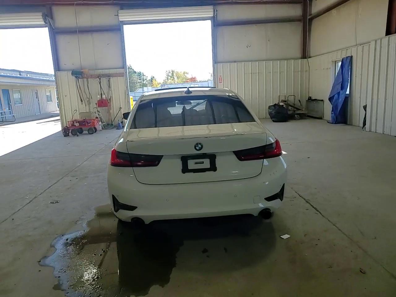 Фото: 3MW5R7J56K8B02956