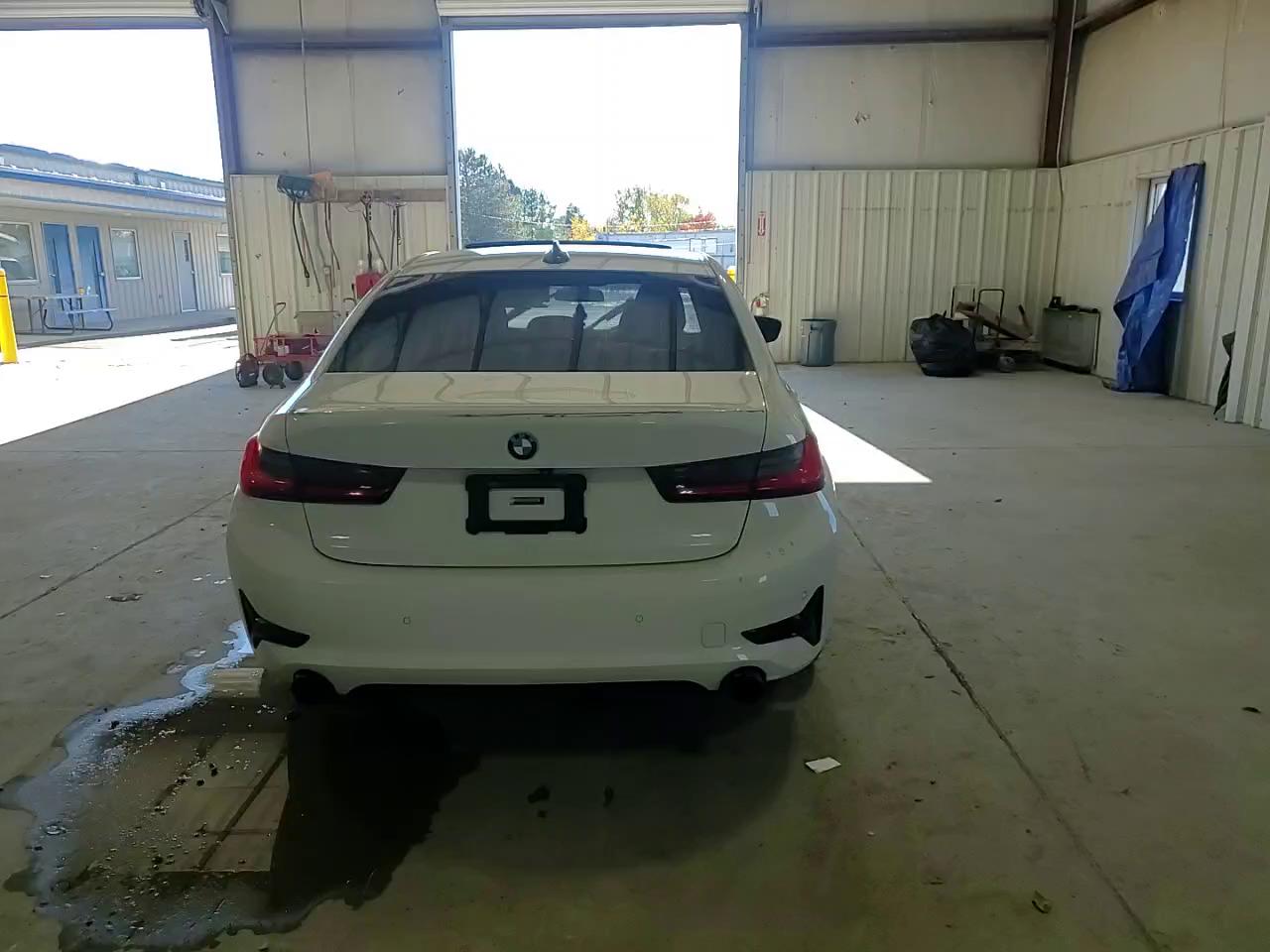 Фото: 3MW5R7J56K8B02956