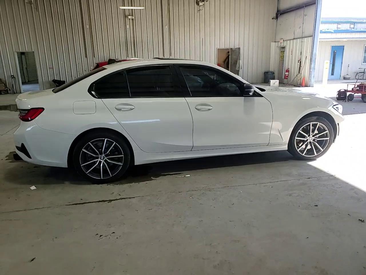 Фото: 3MW5R7J56K8B02956