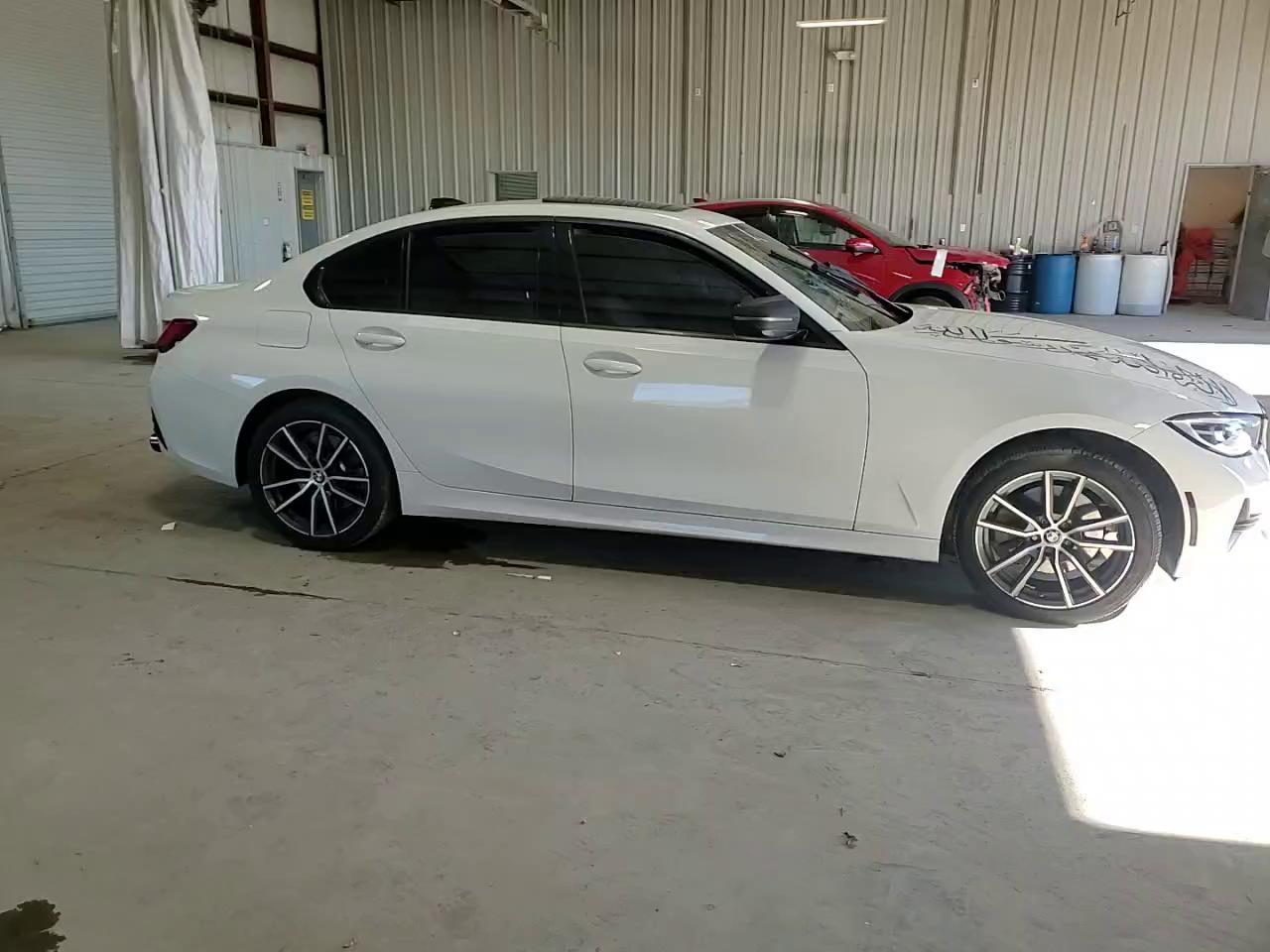 Фото: 3MW5R7J56K8B02956