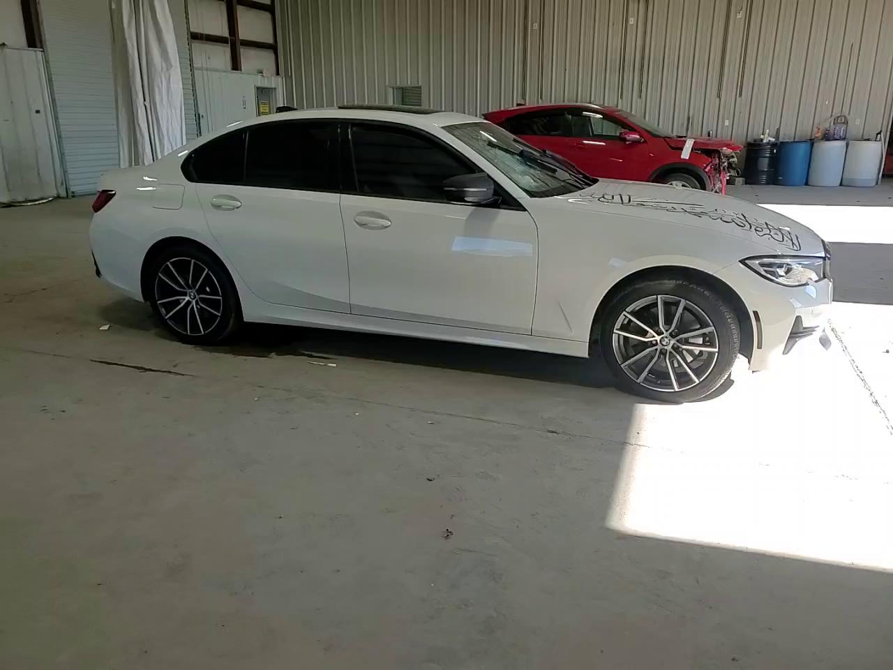 Фото: 3MW5R7J56K8B02956