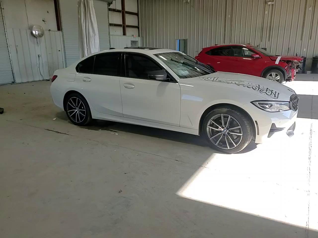 Фото: 3MW5R7J56K8B02956