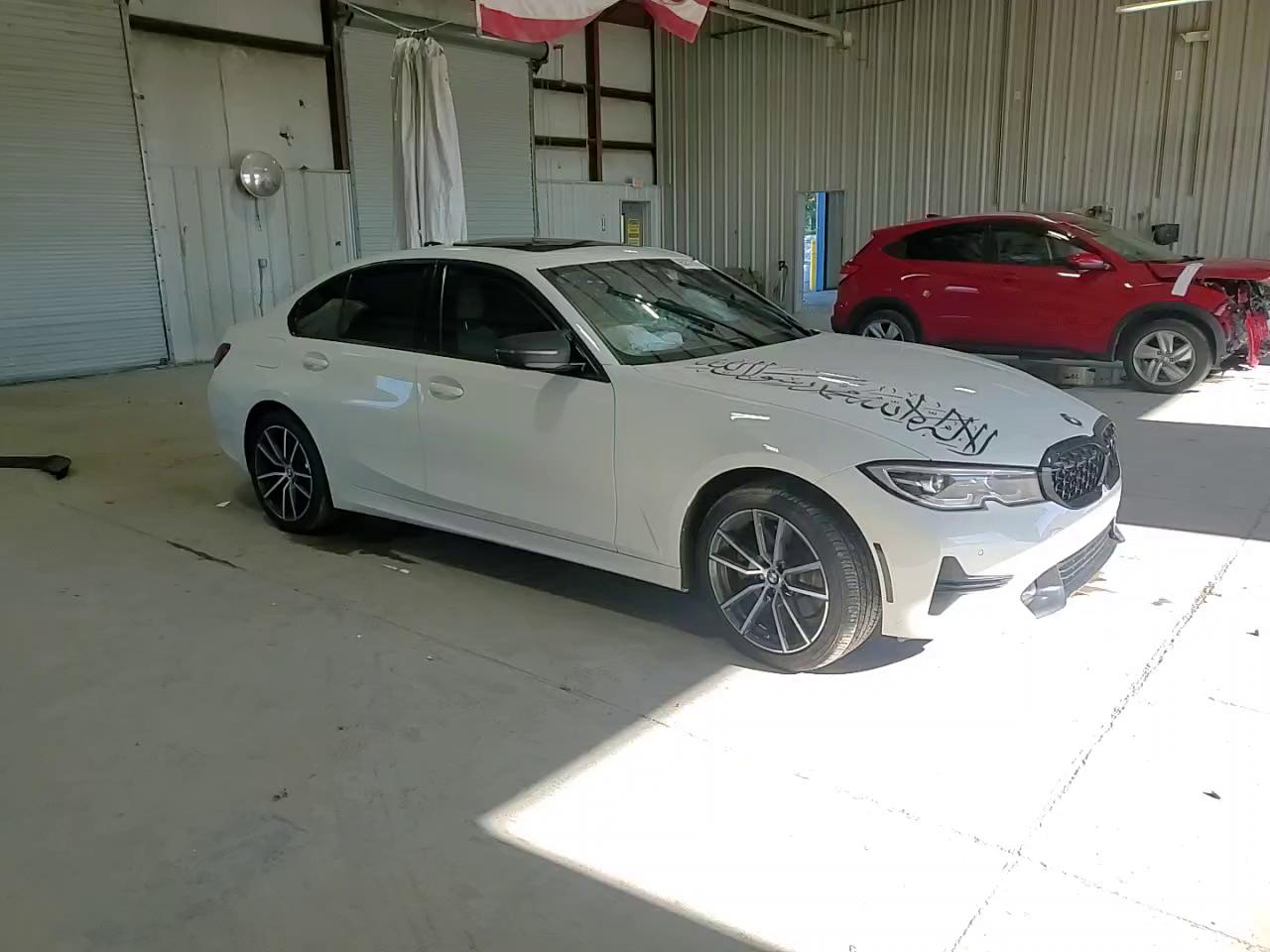 Фото: 3MW5R7J56K8B02956