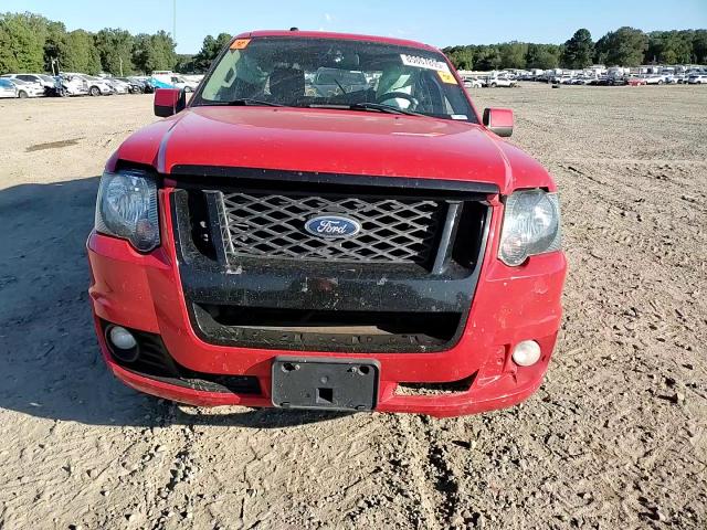 2005 Ford Explorer VIN: 1FMDU77KX5UA70770 Lot: 85867895