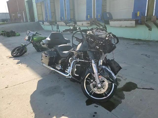 2016 Harley-Davidson Fltrxs Road Glide Special VIN: 1HD1KTM11GB669751 Lot: 84807475