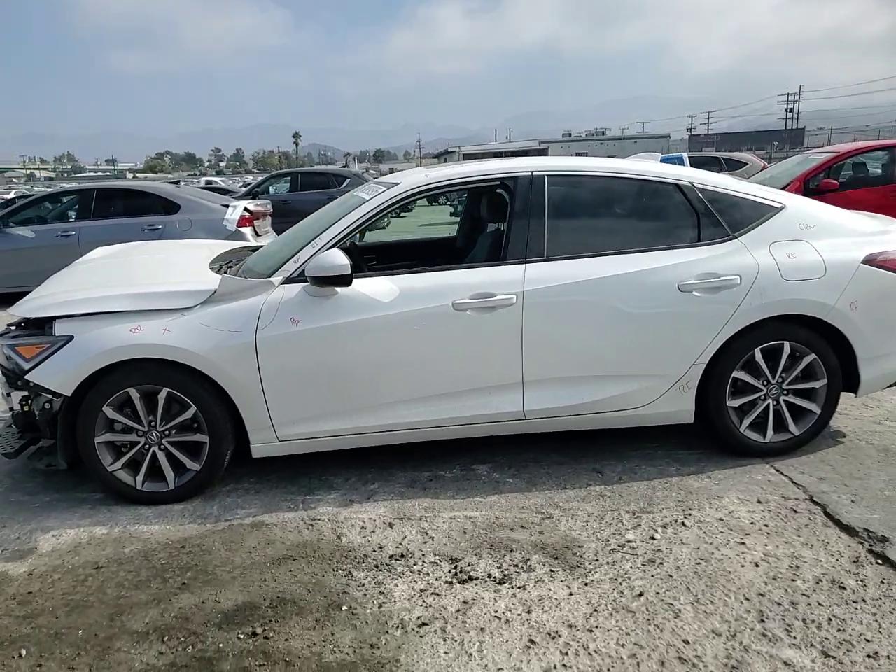 Фото: 19UDE4H26RA027244