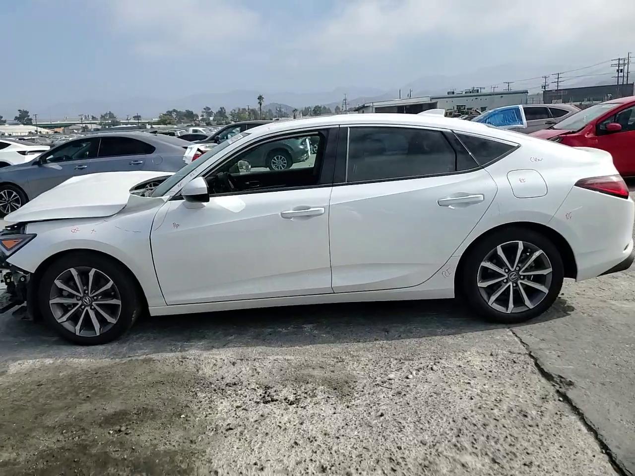 Фото: 19UDE4H26RA027244