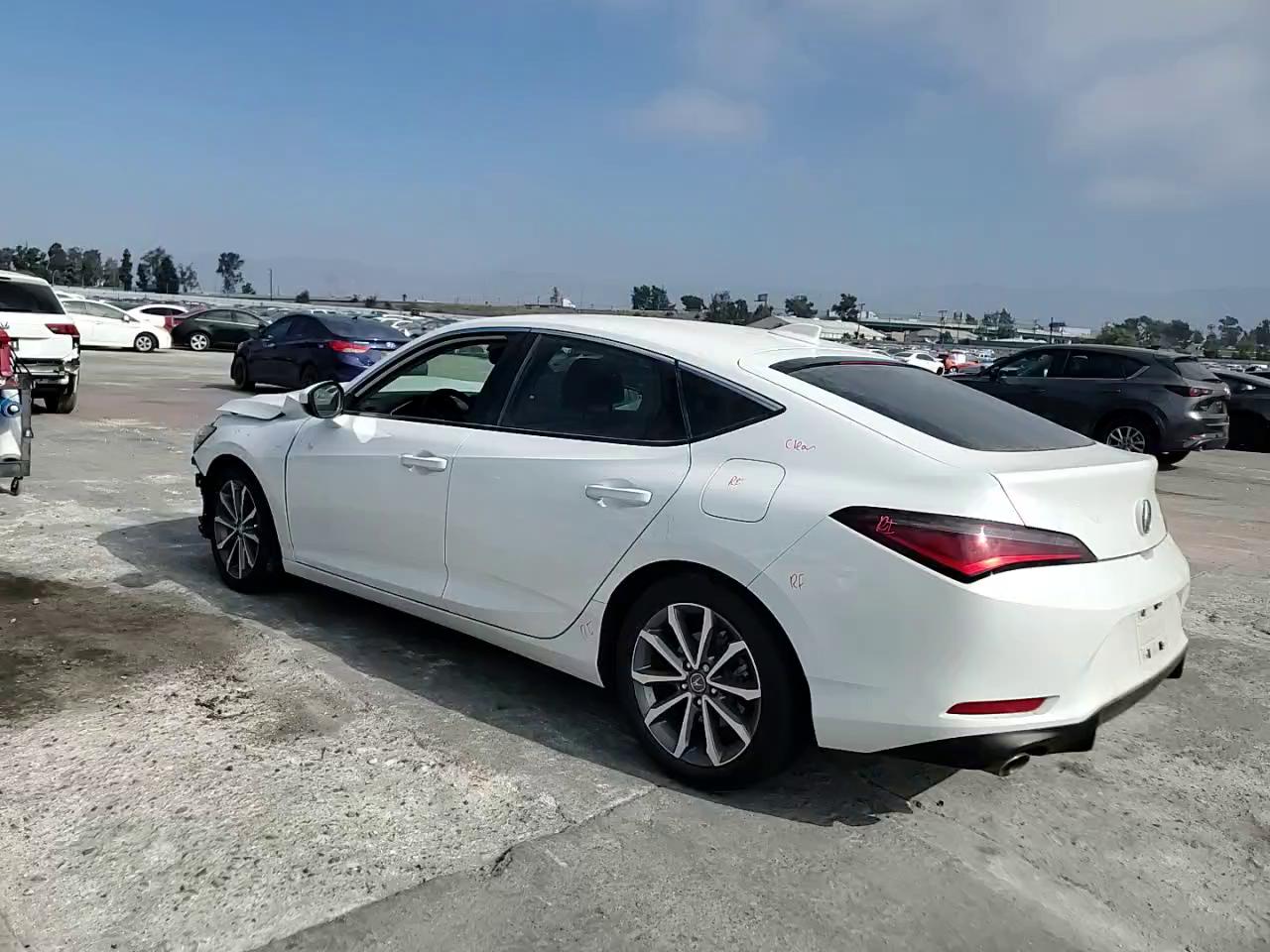 Фото: 19UDE4H26RA027244