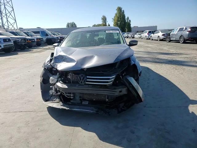 2013 Volkswagen Passat Se VIN: 1VWBH7A33DC060794 Lot: 89516445
