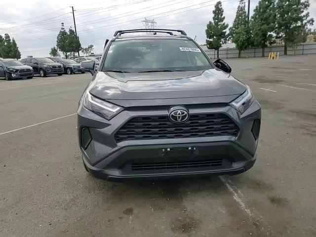 2025 Toyota Rav4 Le VIN: JTMMWRFV5SD309630 Lot: 82421095