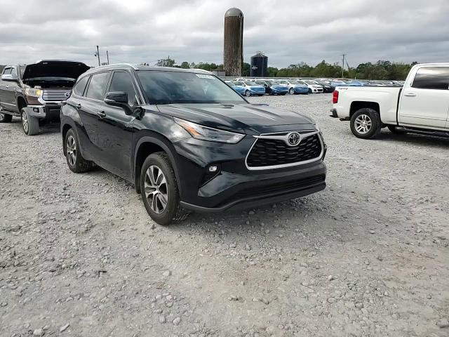 2024 Toyota Highlander Le VIN: 5TDKDRAH8RS528529 Lot: 82258745