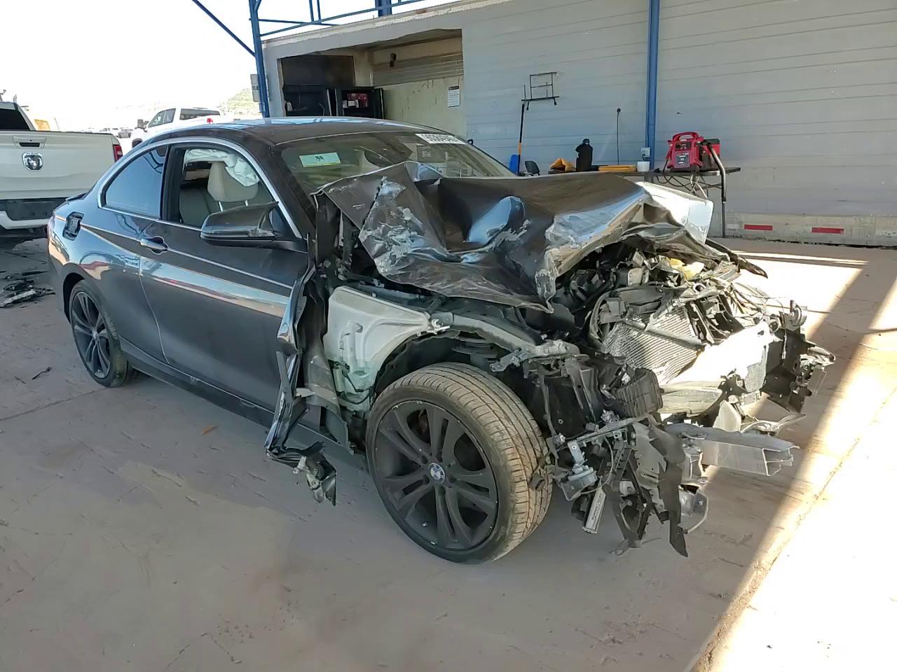 Фото: WBA1F5C5XEV255284