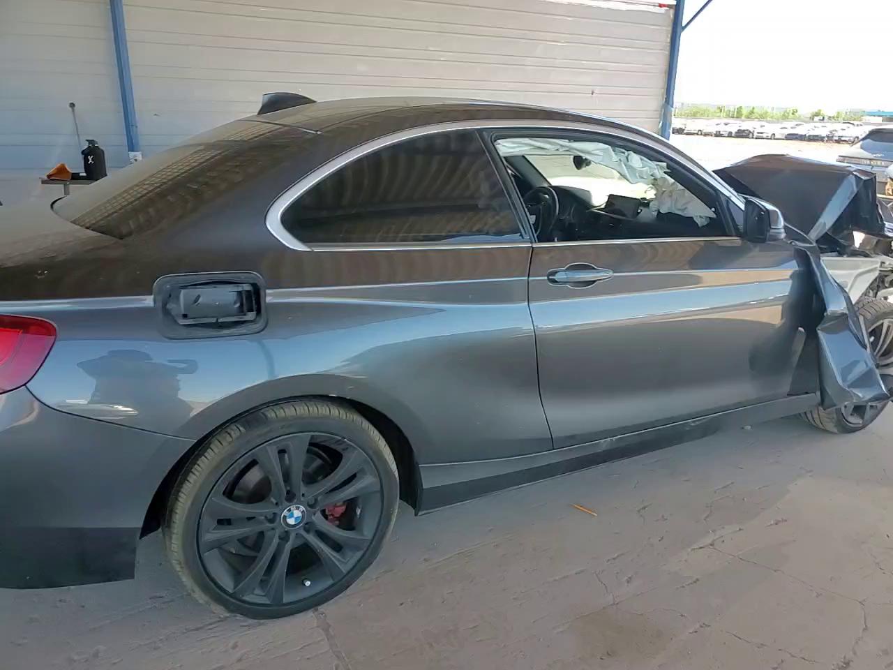 Фото: WBA1F5C5XEV255284