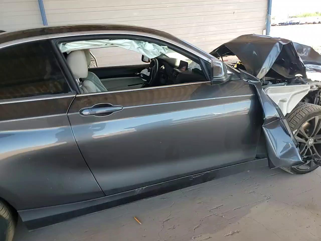 Фото: WBA1F5C5XEV255284