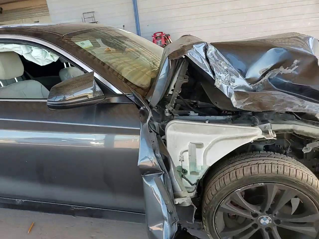 Фото: WBA1F5C5XEV255284