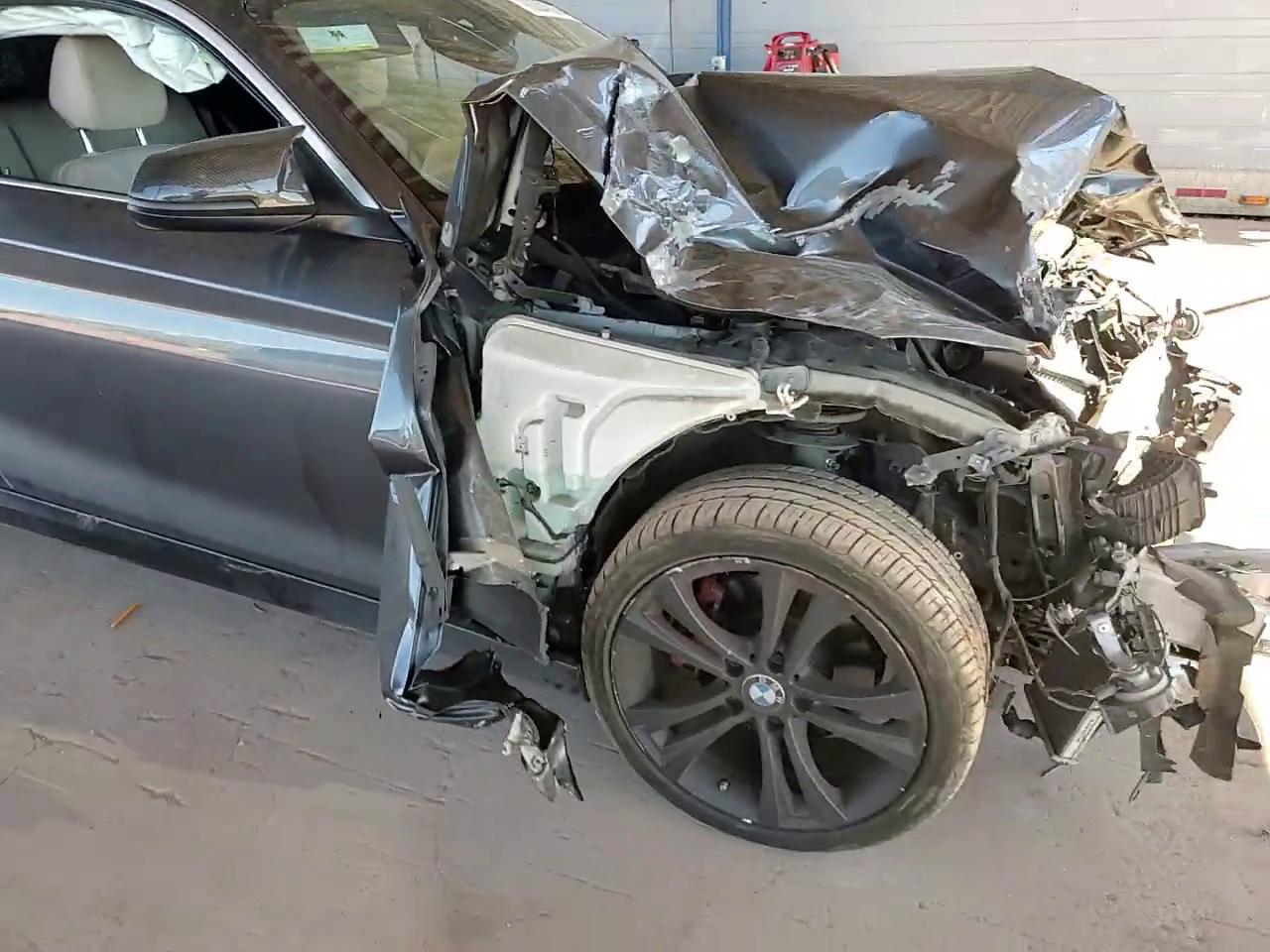 Фото: WBA1F5C5XEV255284