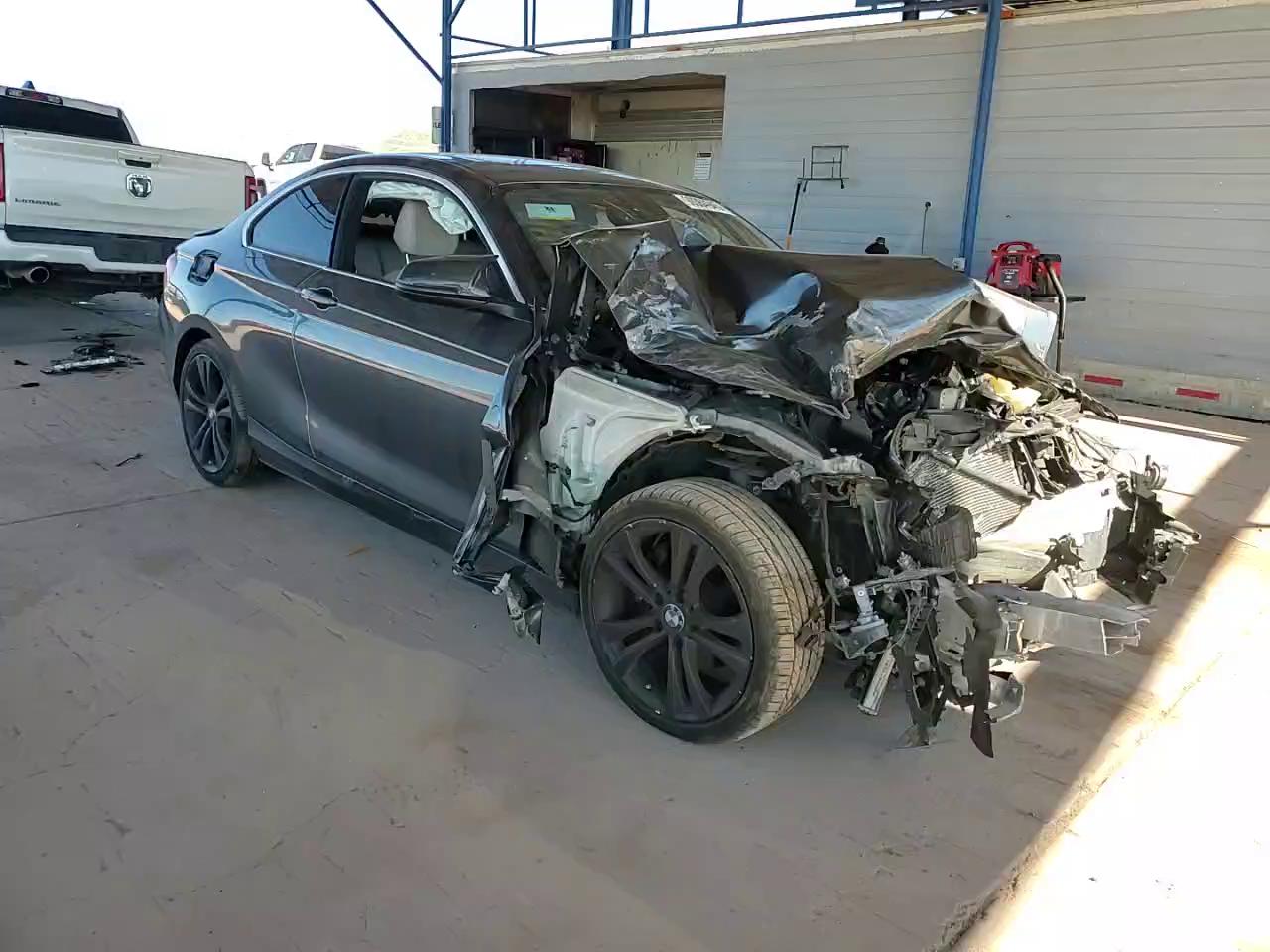 Фото: WBA1F5C5XEV255284