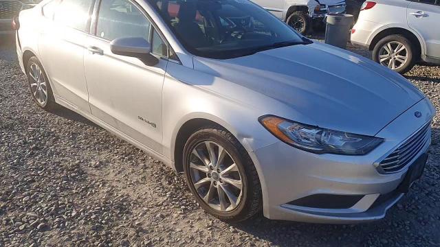 2017 Ford Fusion Se Hybrid VIN: 3FA6P0LU7HR218006 Lot: 82270765