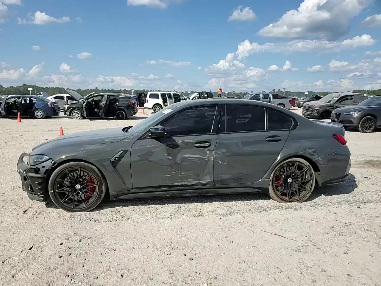 Фото: WBS43AY03RFR65599