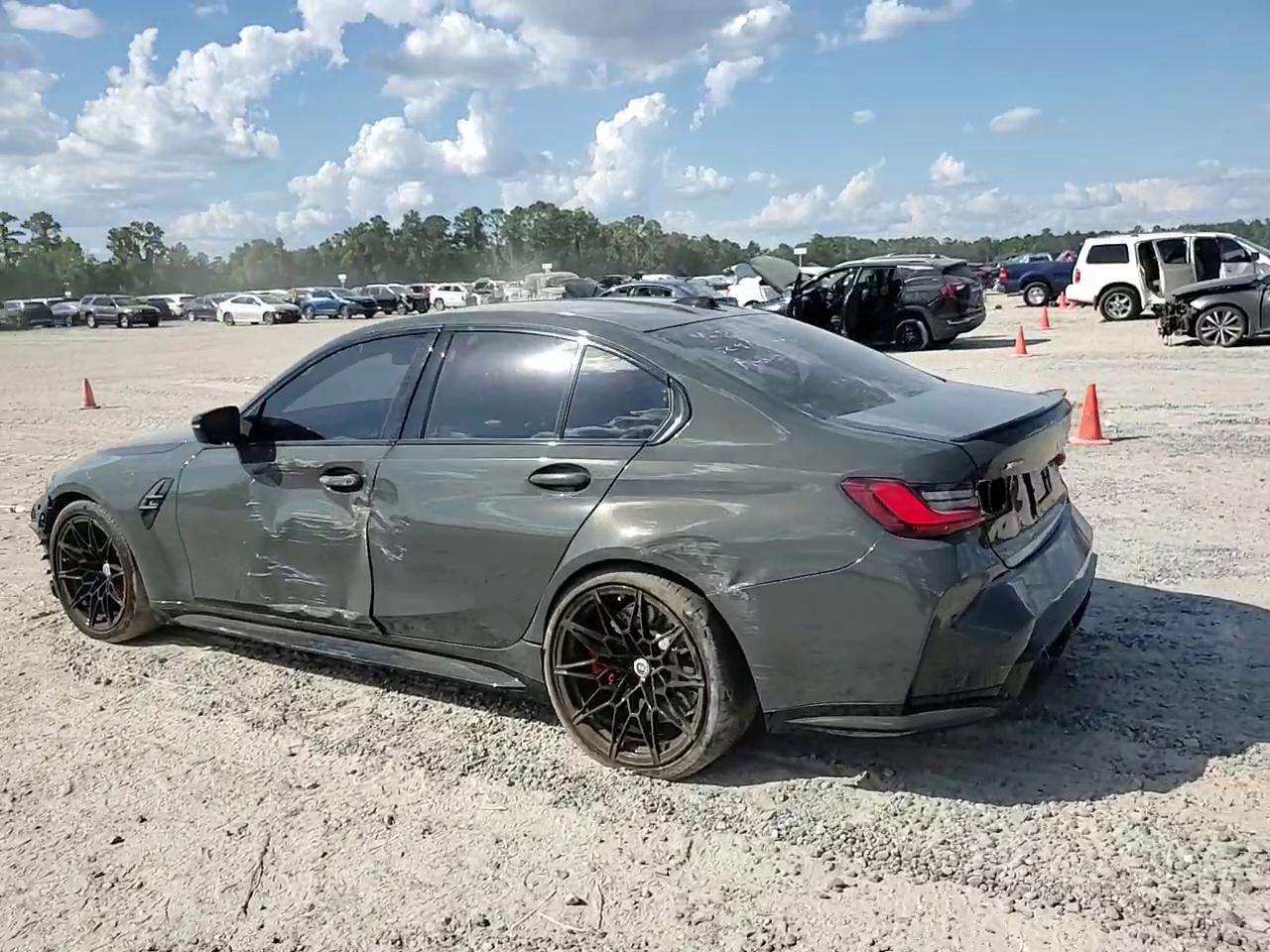 Фото: WBS43AY03RFR65599