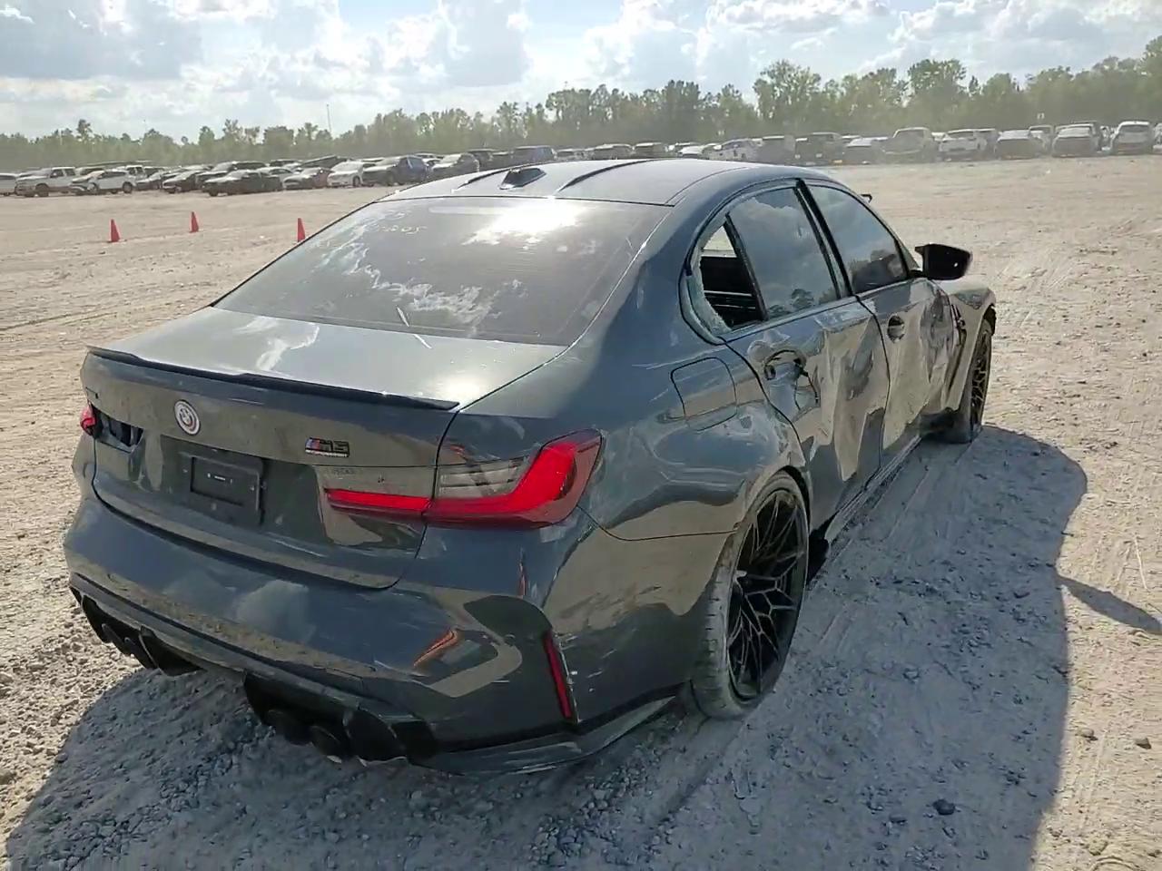 Фото: WBS43AY03RFR65599