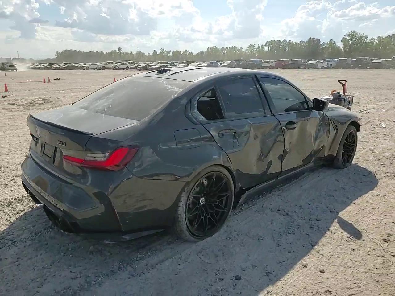 Фото: WBS43AY03RFR65599