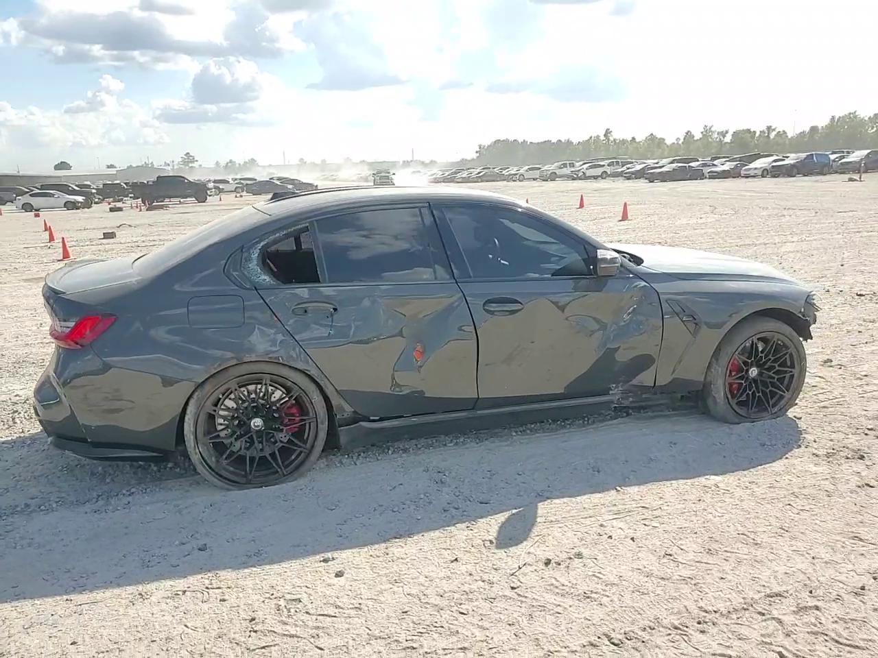 Фото: WBS43AY03RFR65599