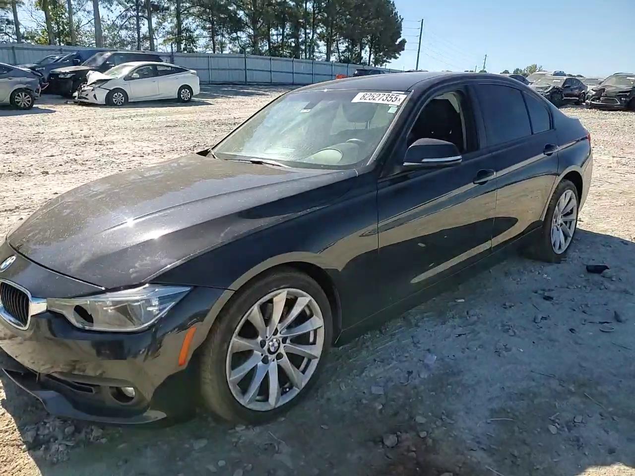 Фото: WBA8E1G59JNU93383