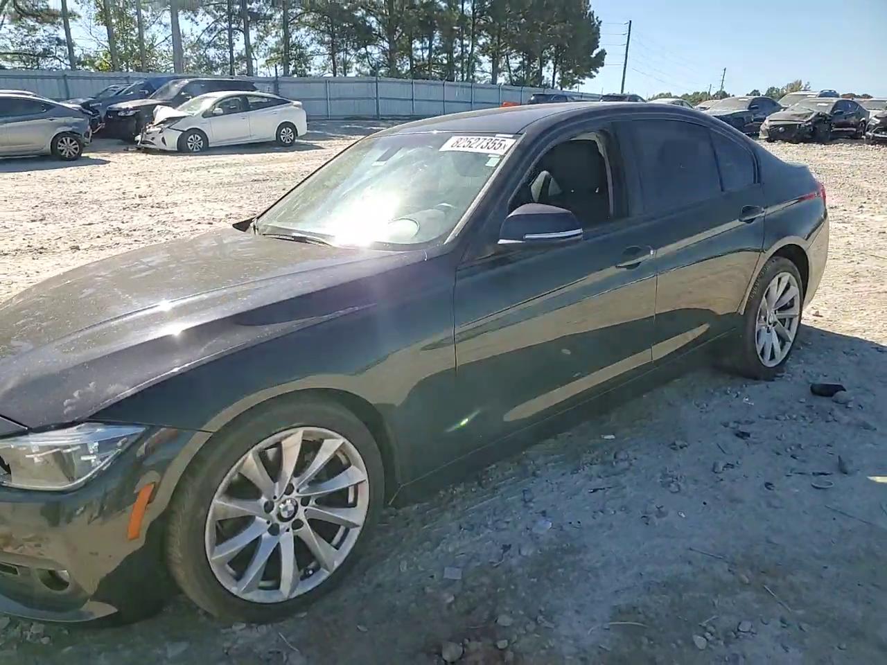 Фото: WBA8E1G59JNU93383