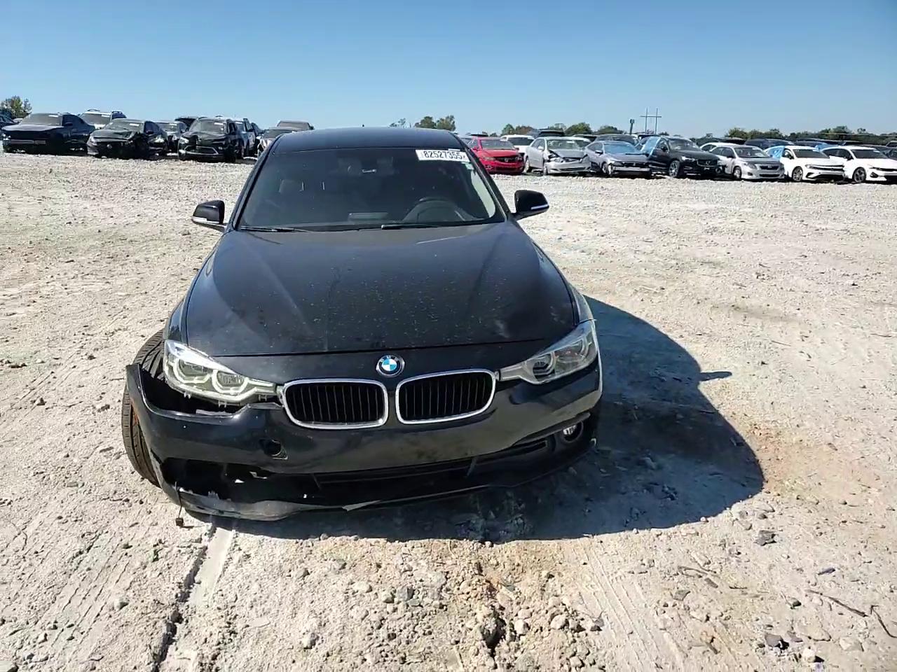 Фото: WBA8E1G59JNU93383