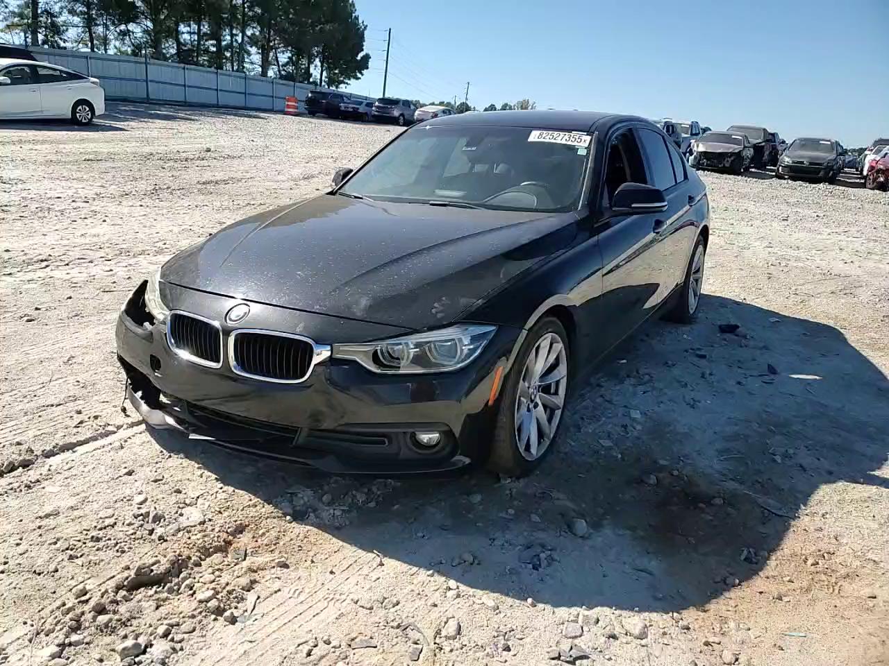 Фото: WBA8E1G59JNU93383