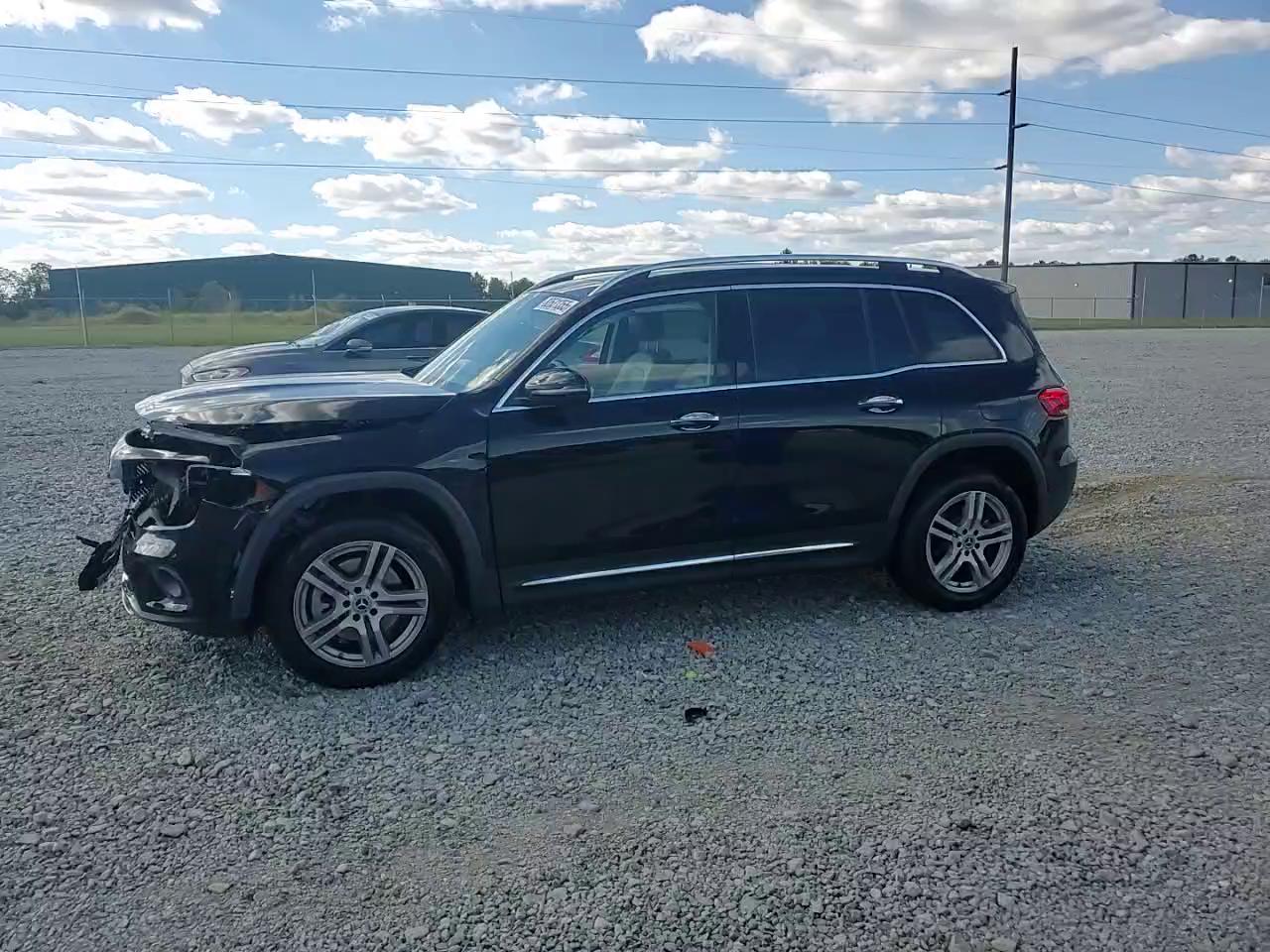 Фото: W1N4M4HB1LW033649