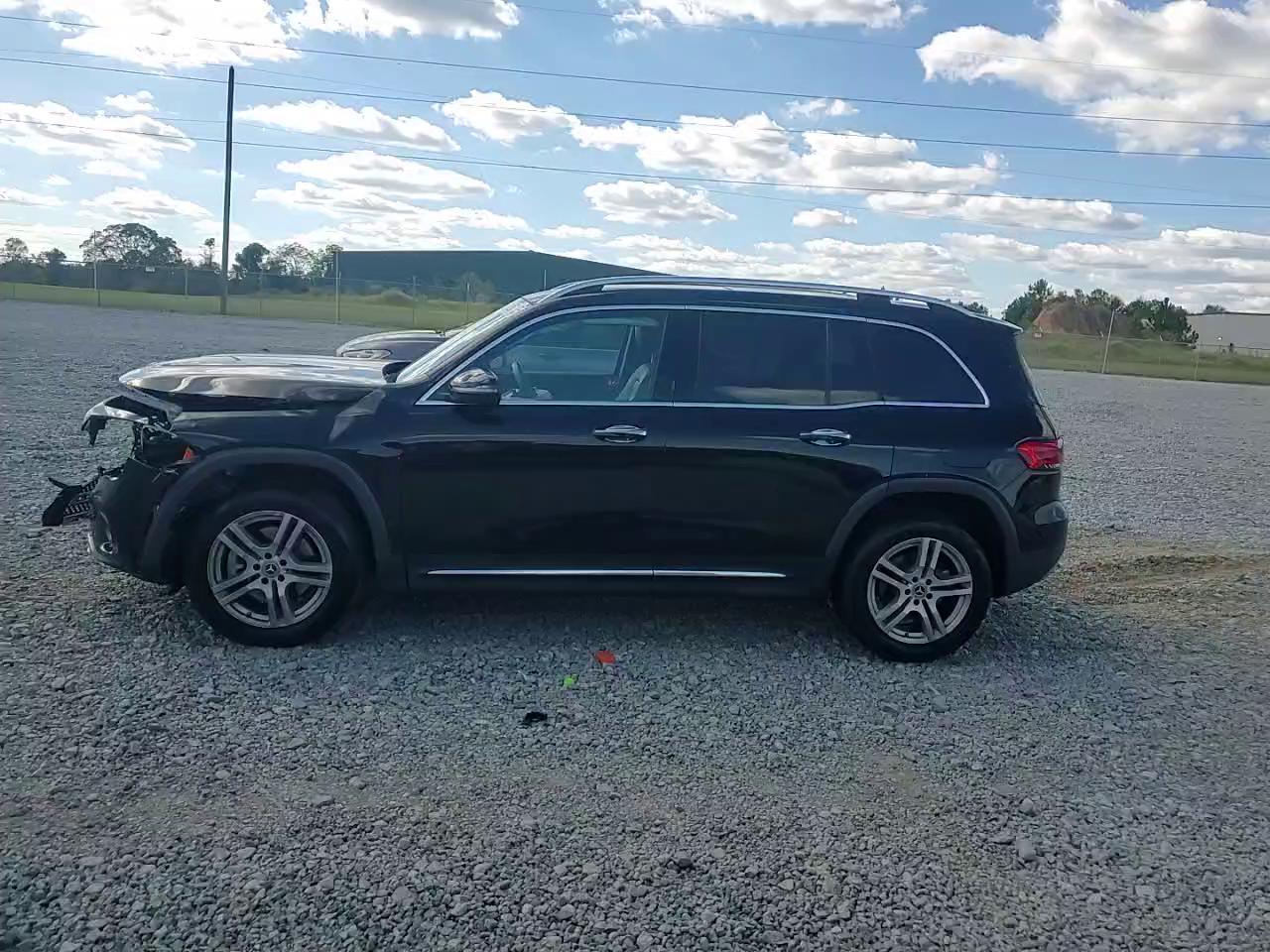 Фото: W1N4M4HB1LW033649