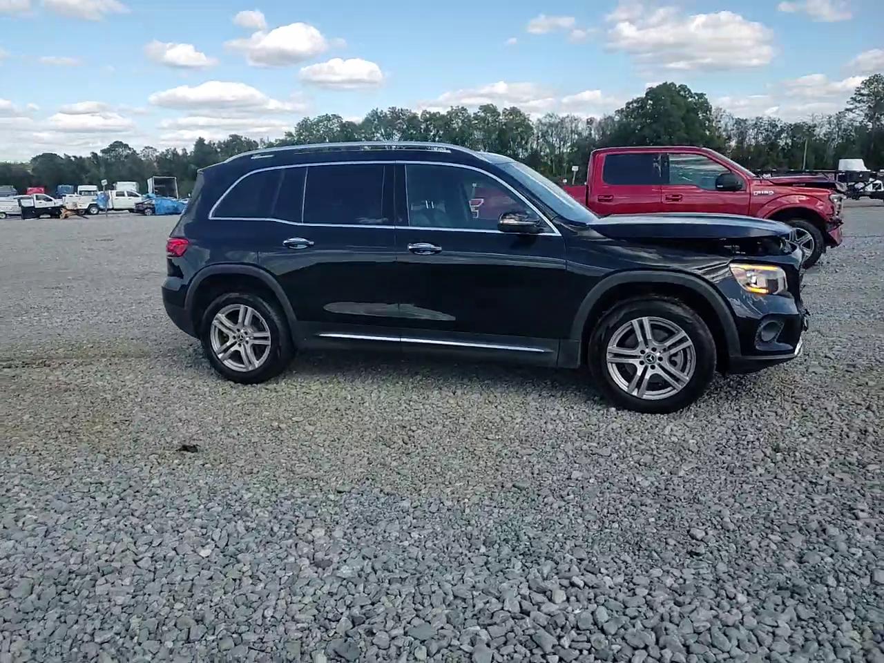 Фото: W1N4M4HB1LW033649