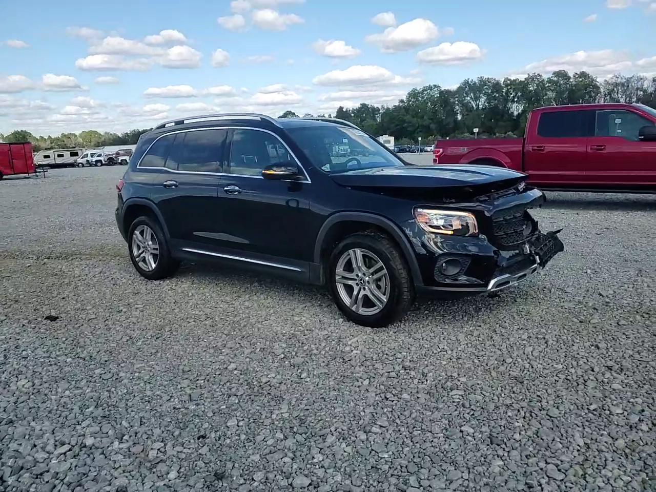 Фото: W1N4M4HB1LW033649