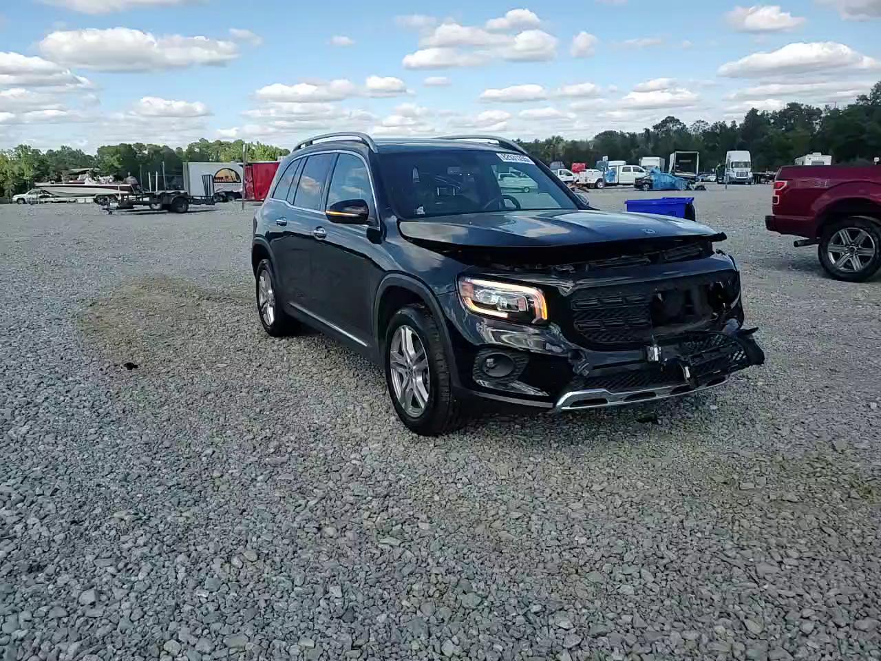 Фото: W1N4M4HB1LW033649