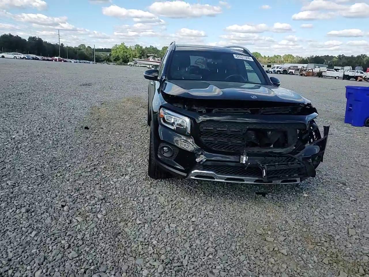 Фото: W1N4M4HB1LW033649