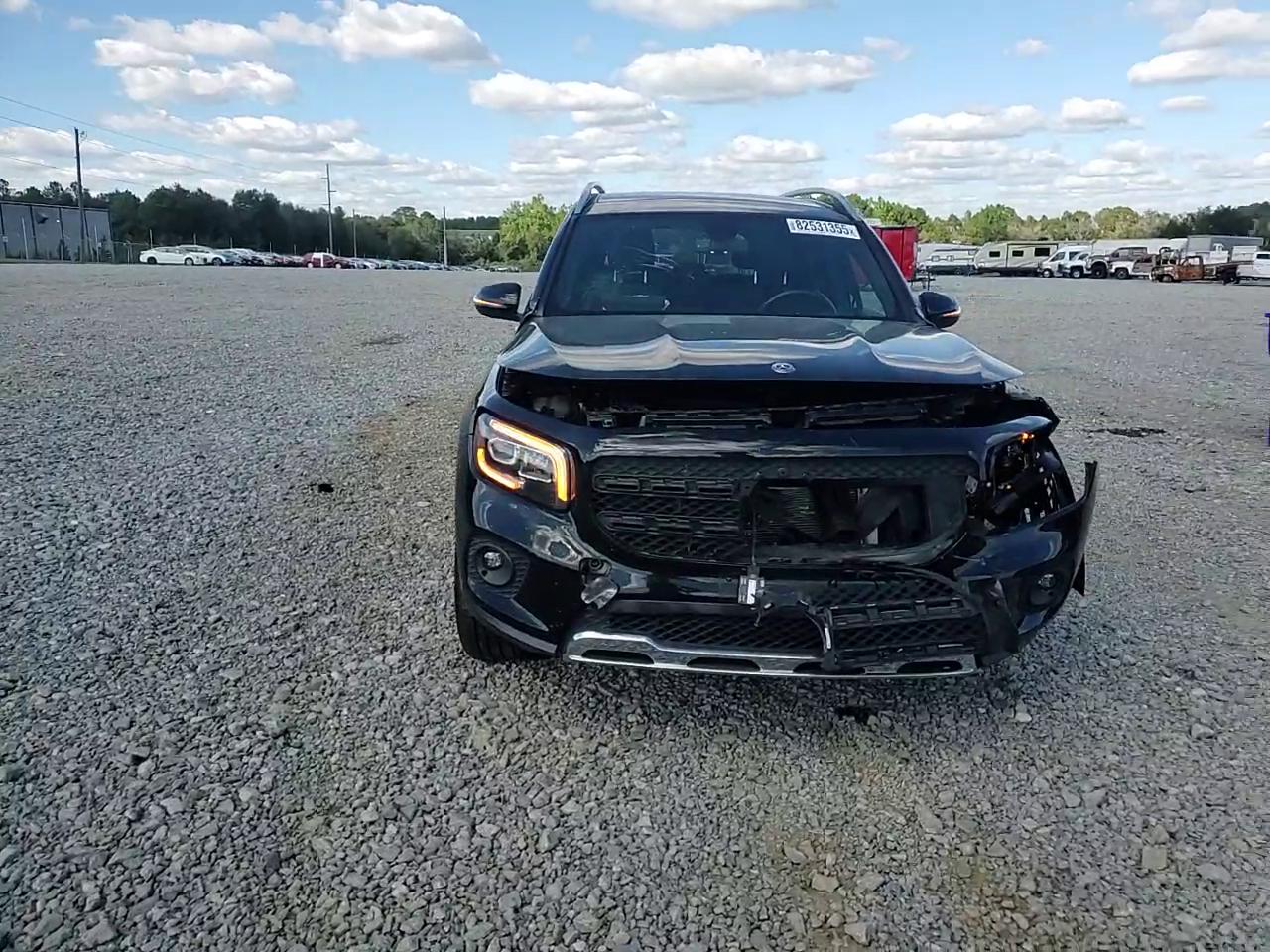 Фото: W1N4M4HB1LW033649