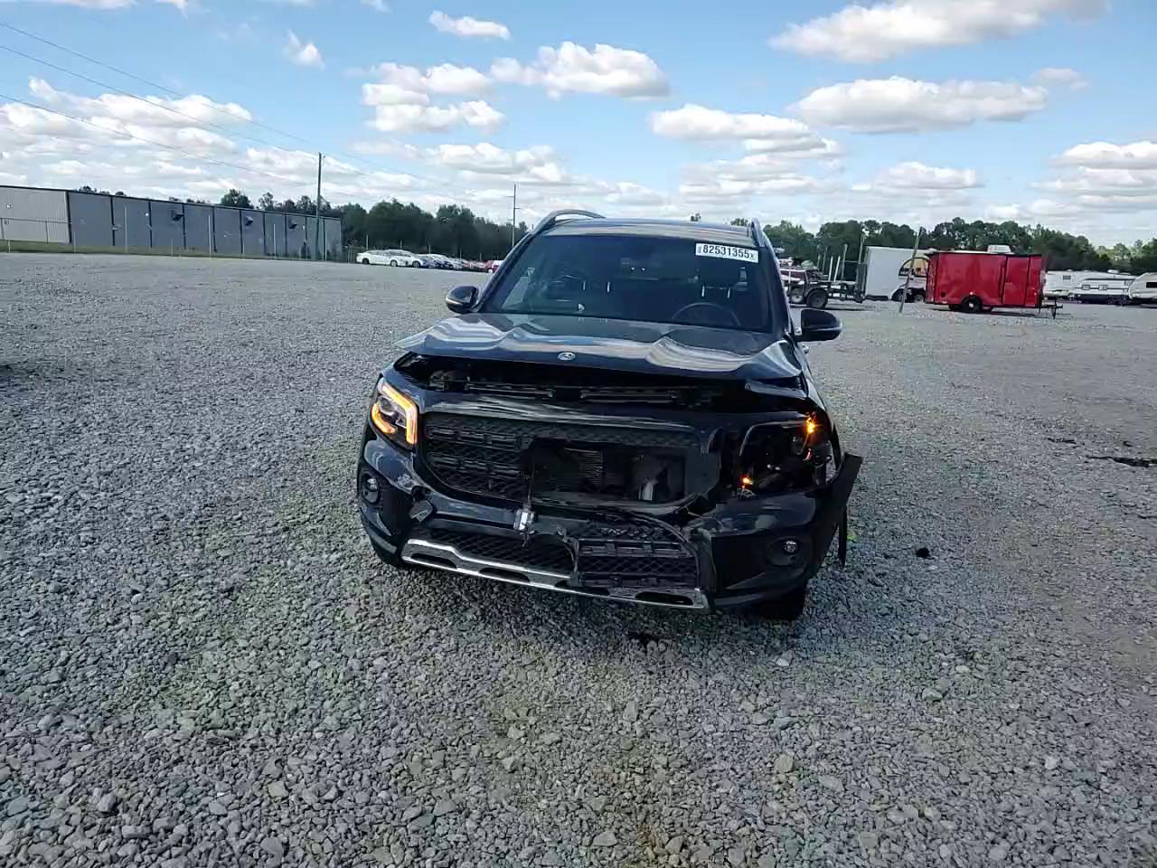 Фото: W1N4M4HB1LW033649