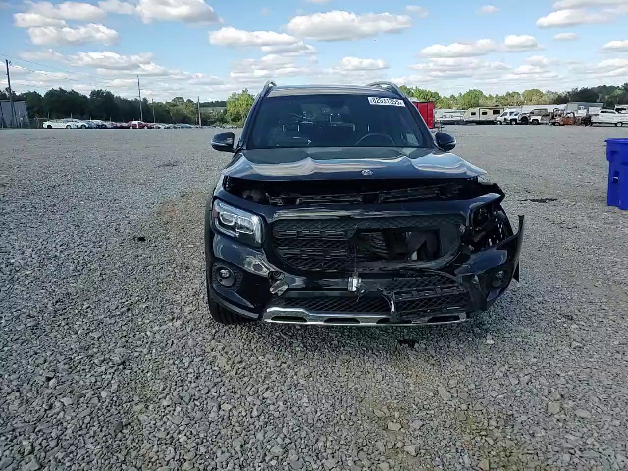 Фото: W1N4M4HB1LW033649